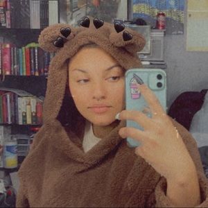 Meet your Posher, Lana